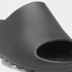 Truffle Womens Black Chunky Slider 10 Truffle Womens Black Chunky Slider -UK Shoe Sales 2024 199195 2 L05.20220921000619