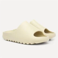 Truffle Womens Cream Chunky Slider 11 Truffle Womens Cream Chunky Slider -UK Shoe Sales 2024 199196 2 L06.20230213000228