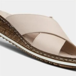 Lunar Biarritz Womens Beige Leather Mule Sandal 10 Lunar Biarritz Womens Beige Leather Mule Sandal -UK Shoe Sales 2024 199601 2 L05.20230607000108