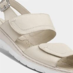Caprice Nappa Womens Beige Leather Sandal 10 Caprice Nappa Womens Beige Leather Sandal -UK Shoe Sales 2024 199611 2 L05.20230616000049